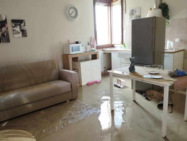 Acqua e fango in casa